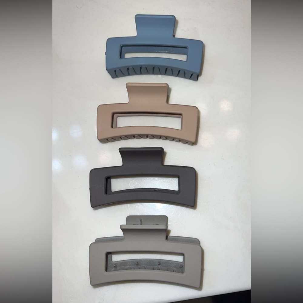 Claw clips